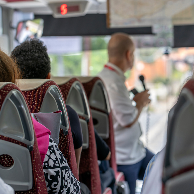 ツアーナースとは